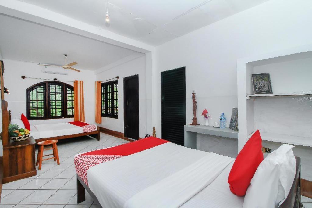 Sunny'S Garden Hotel Ambalangoda  Kültér fotó